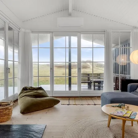 Odeta - 50m From The Sea By Interhome *
