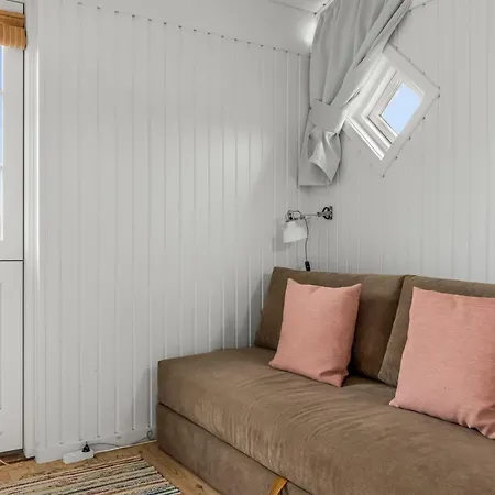 Odeta - 50m From The Sea By Interhome *